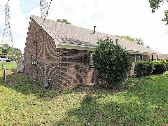 3rd image of 5164 Aureen Dr