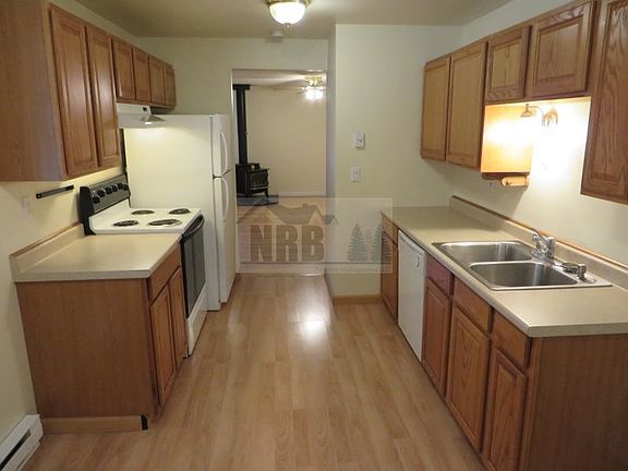 3rd image of 2809 Forest View Ct N