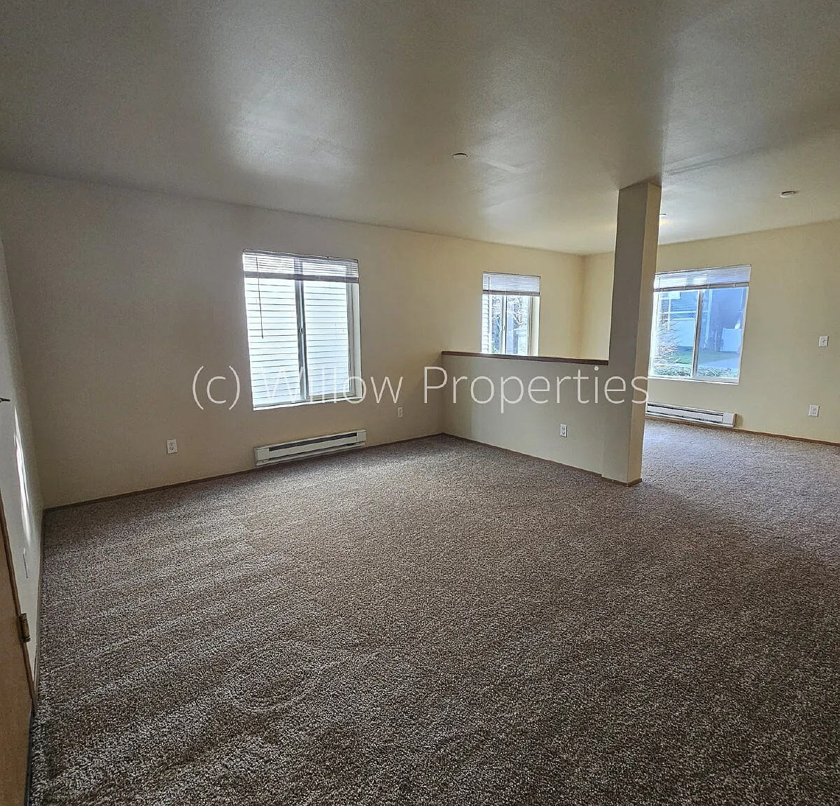 4 bed, 2.5 bath, 1588 sqft, $2,550 — Photo 3