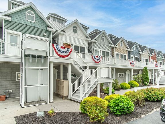 2nd image of 11 Harbor Villas