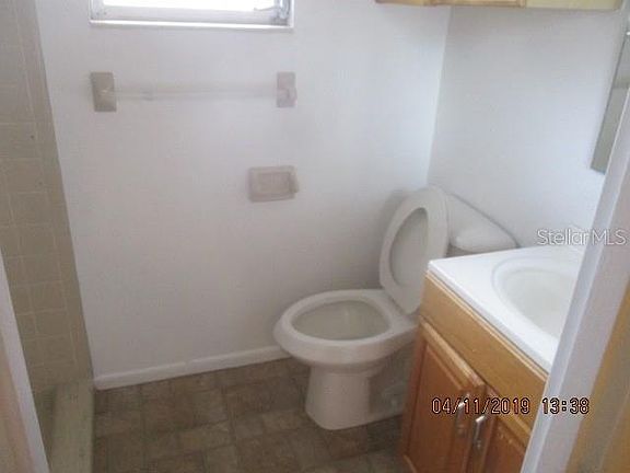 5th image of 2345 Hillside Ave