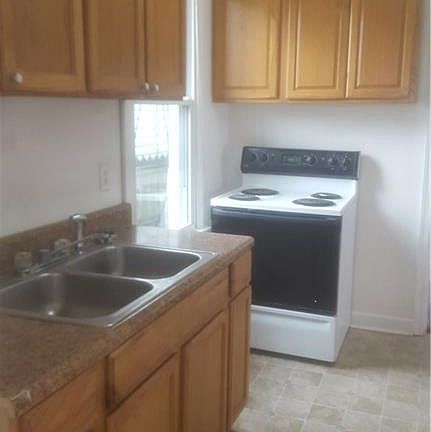 4th image of 4809 Warwick Blvd