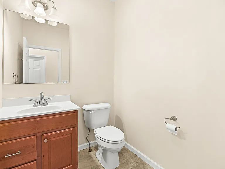 18 Grant Rd — Photo 21