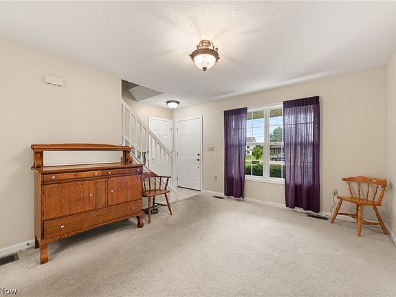 4th image of 25273 Briarwood Ln