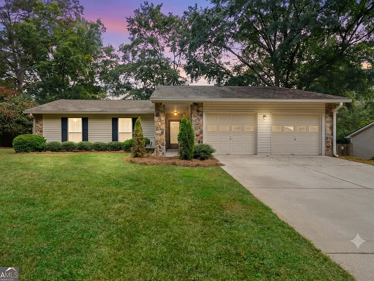 503 Waterwood Bnd — Photo 1
