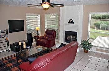2nd image of 3814 Carya Cir