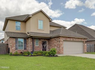 533 Cautillion Dr, Youngsville, LA 70592