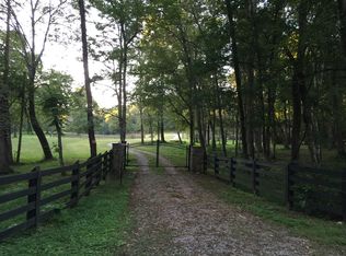 6425 Shelter Cove Dr, Hixson, TN 37343