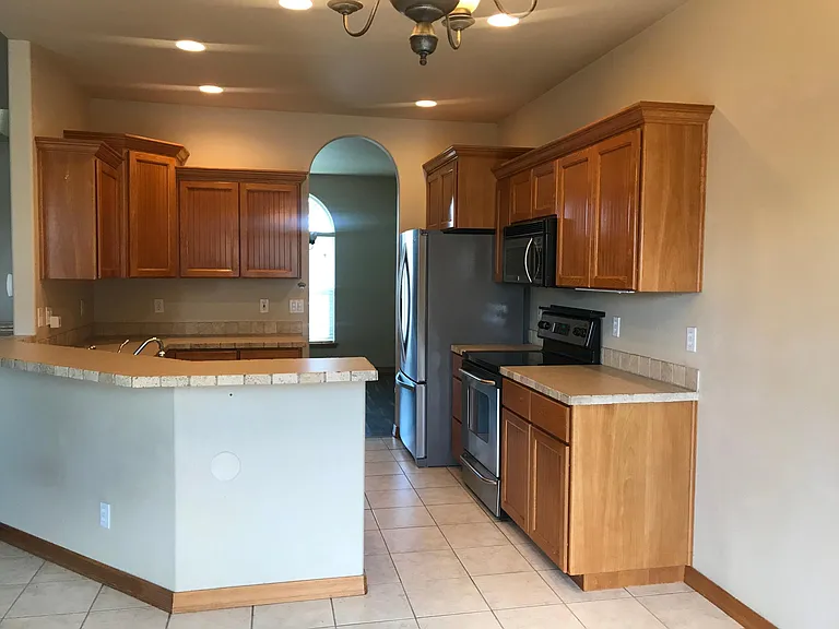 3219 W Canyon Lakes Dr — Photo 9