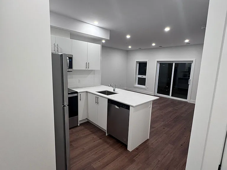 1000 Lackner Pl #514 — Photo 3