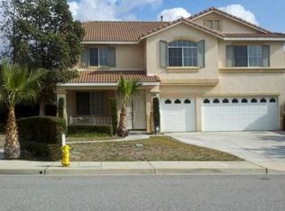5955 Pikes Peak Way, Fontana, CA 92336