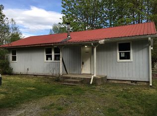 976 Tipsoo Loop N, Rainier, WA 98576