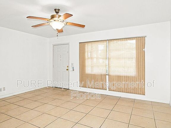 4th image of 5714 SE 4th St