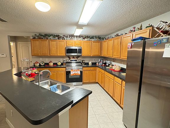 5th image of 16821 Sunrise Vista Dr