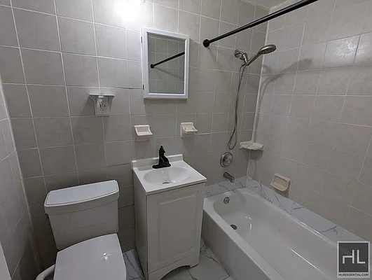 Rented by Highline Residential | media 18