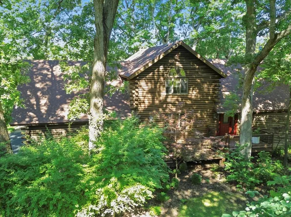 22146 S Eastcliff Dr, Joliet, IL 60404