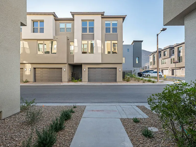 1543 Stone Perch St — Photo 48