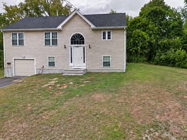 11 Park St, Swansea, MA 02777