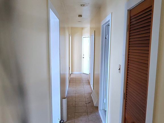 5th image of 80 Huntington Rd #2