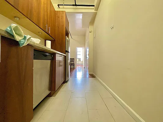 Rented by Oxford Property Group | media 12