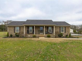 4355 Smiley Rd, Chapel Hill, TN 37034