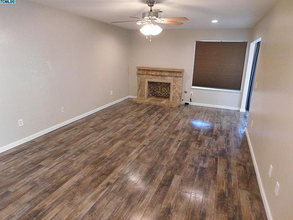 4th image of 1737 S Noyes St