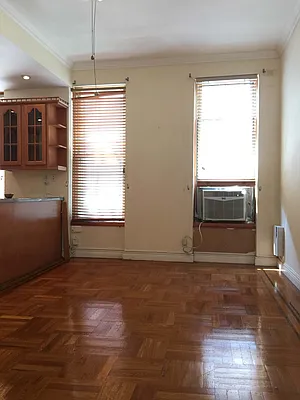 Rented by Wolf Brokerage LLC | media 33