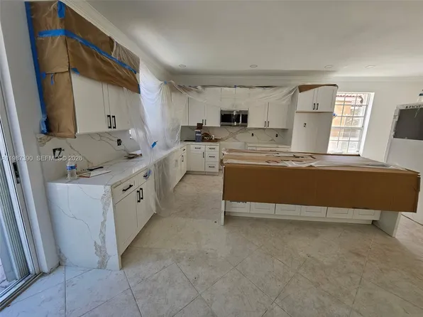 12425 NW 54th Ct, Coral Springs, FL 33076