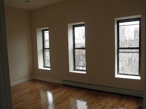 5th image of 1107 Putnam Ave APT 3