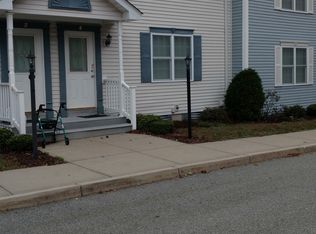 87 N Bend St UNIT 4, Pawtucket, RI 02860