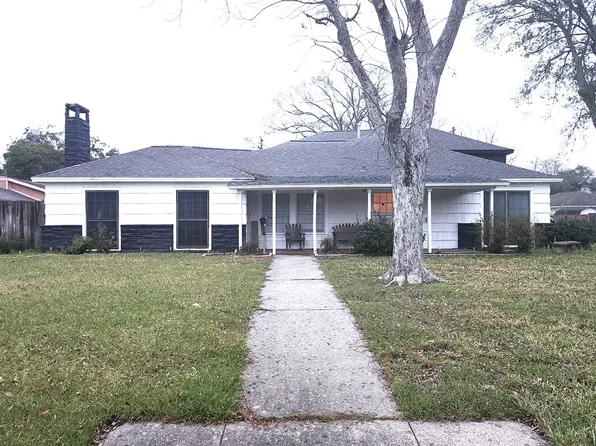 200 Forrest St, Baytown, TX 77520