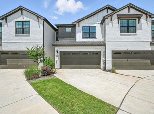 1102 Bowie Dr, Lewisville, TX 75077