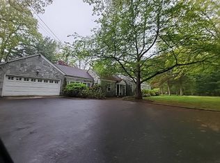 10 Pheasant Ln, Westport, CT 06880