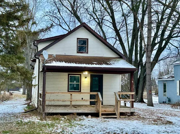 7916 Maple St, Argonne, WI 54511