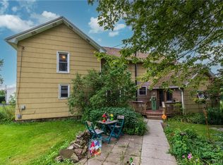 6489 Errick Rd, North Tonawanda, NY 14120