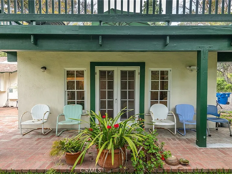11446 Amanda Dr — Photo 33