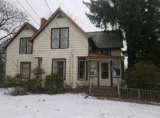 6390 Waterloo Rd, Atwater, OH 44201