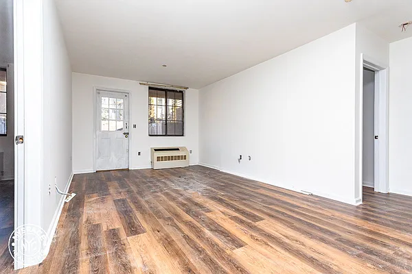 Rented by MySpaceNYC | media 4