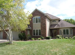 3608 N Bracken Dr, Appleton, WI 54911