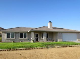 24325 Roxbury Rd, Apple Valley, CA 92307