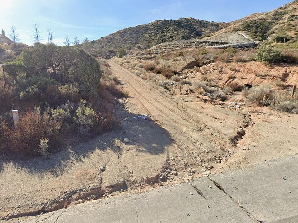 1st image of 16th Street West & Vic Avenue Ca #Y8