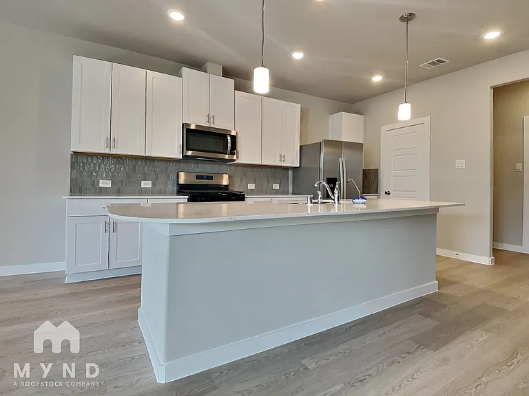 8117 Rising Stream Dr — Photo 3