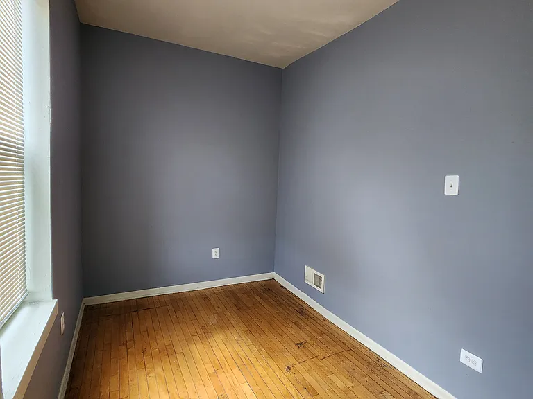 1650 S Saint Louis Ave #1R — Photo 11