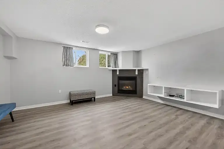 45 Assiniboine Dr #1 — Photo 11