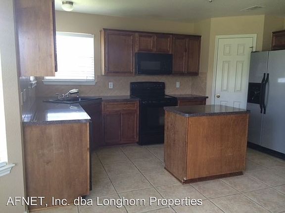 5th image of 4105 Maid Marian Cir