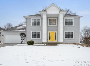 5251 Pine Slope Dr SW, Wyoming, MI 49519