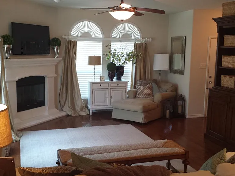 Living Area 1