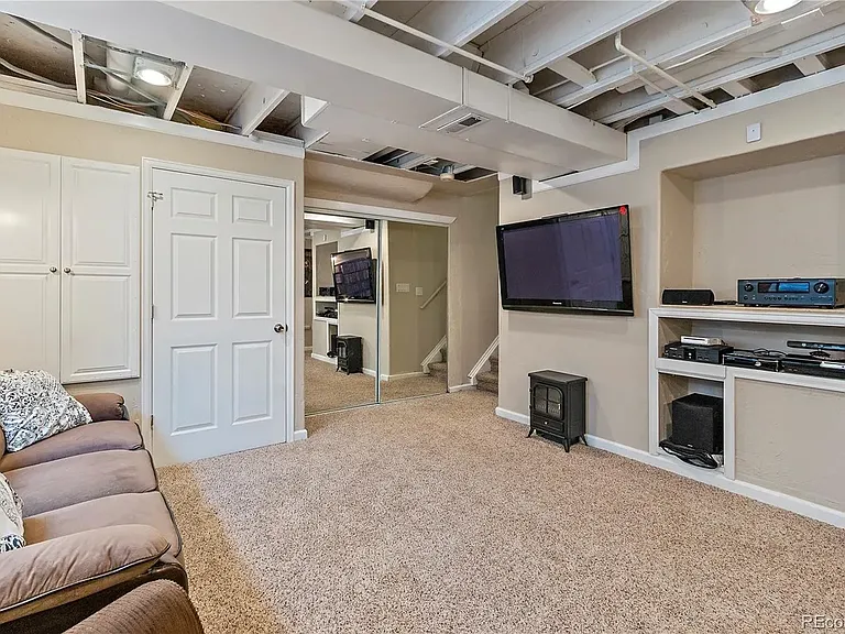 16482 Buckthorn Ln #16482 — Photo 8