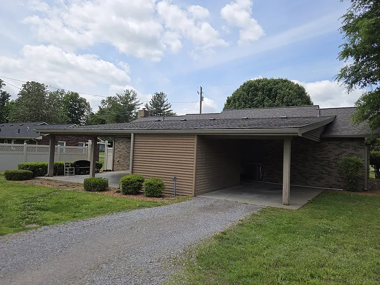 4410 Cold Springs Rd — Photo 10