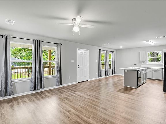 5th image of 41020 Duvic Ln